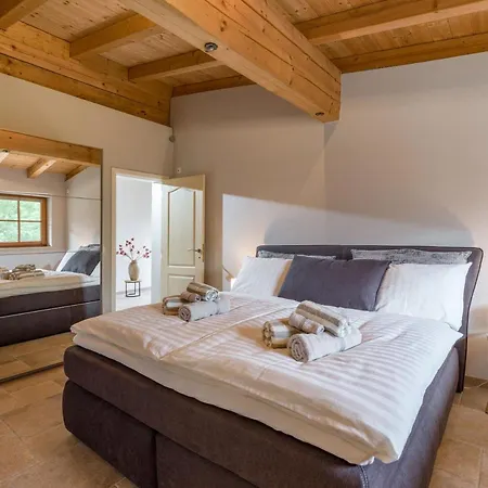 Zirbe Apartment